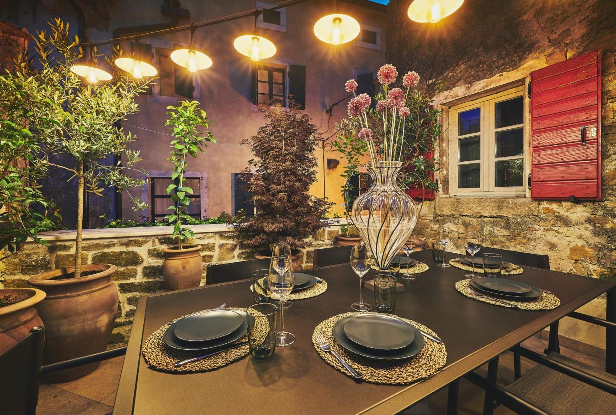 San Canzian Hotel & Residences - Small Luxury Hotels Of The World Buje Cameră foto